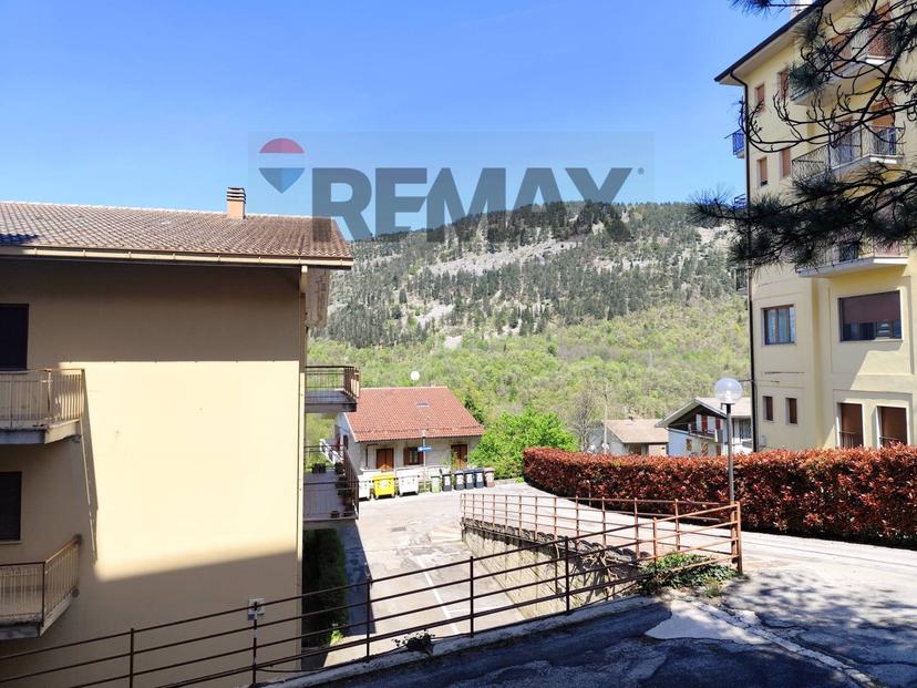 Trilocale in Viale della Libertà 13, Caramanico Terme — foto 4 di 5