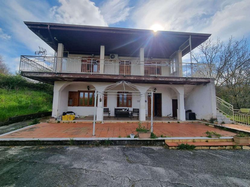 Casa indipendente in Via Crocefisso, San Potito Ultra — foto 2 di 5