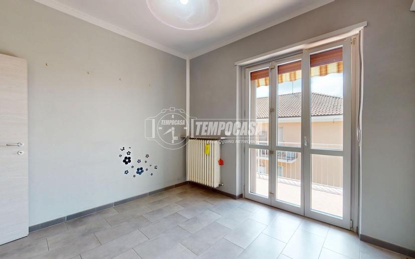 Trilocale in Via Papa Giovanni XXIII 8, Santa Vittoria d'Alba — foto 4 di 5