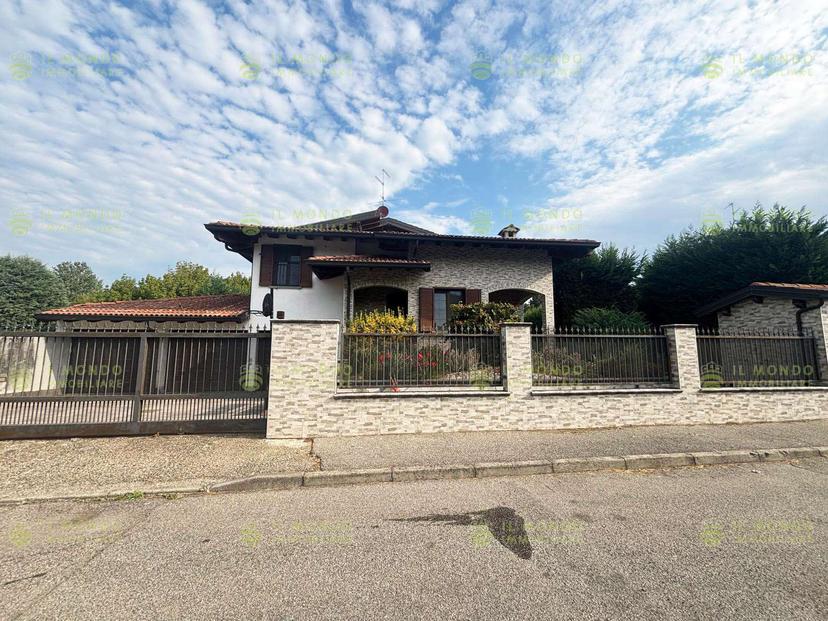 Villa unifamiliare in Via dei Platani 21, Sant'Angelo Lodigiano — foto 3 di 5