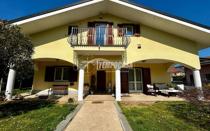 Villa in Via Benetti, Avigliana — foto 2 di 5
