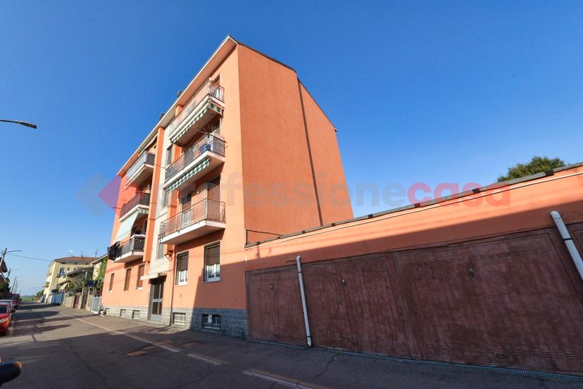 Trilocale in Via Montello 50, Ceriano Laghetto — foto 5 di 5