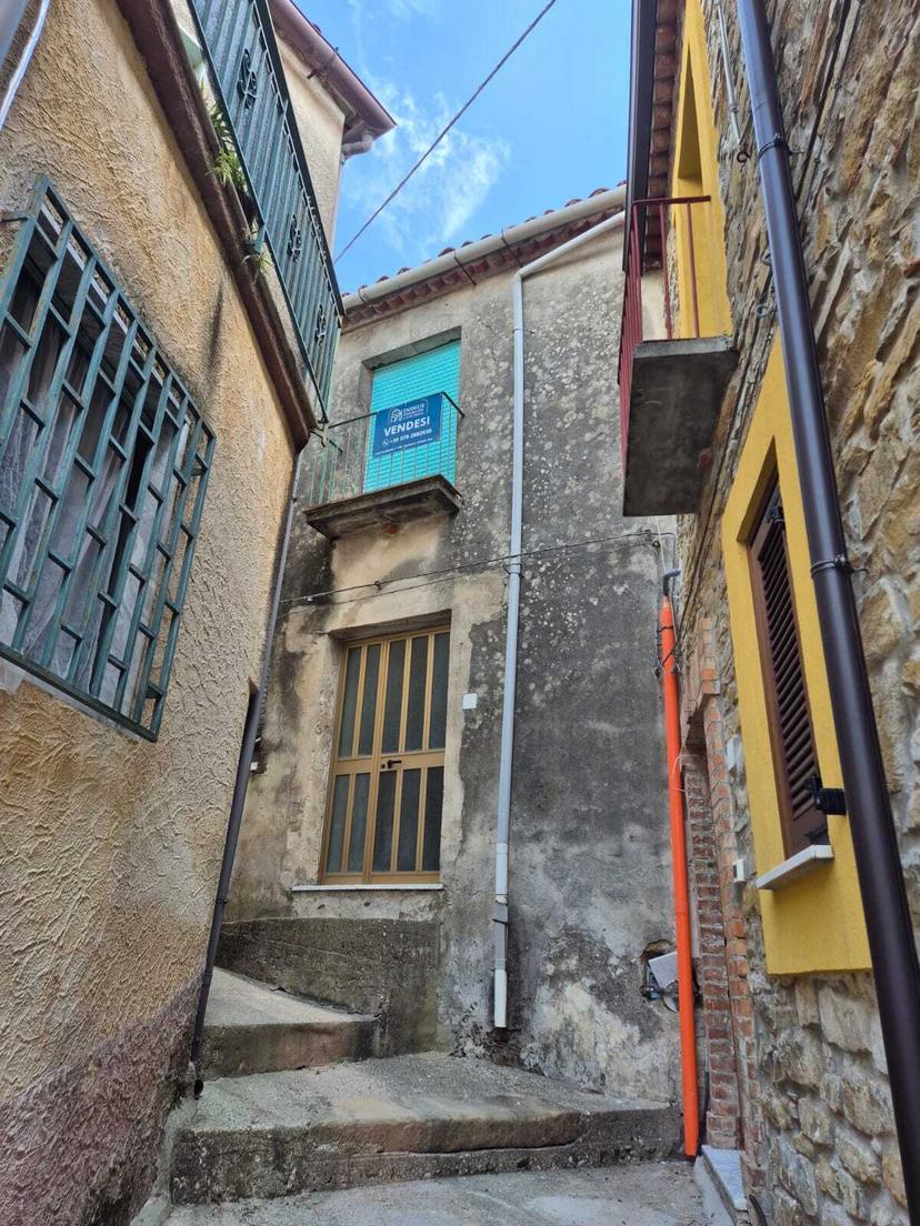Trilocale in Vico Zerno 4, Prignano Cilento