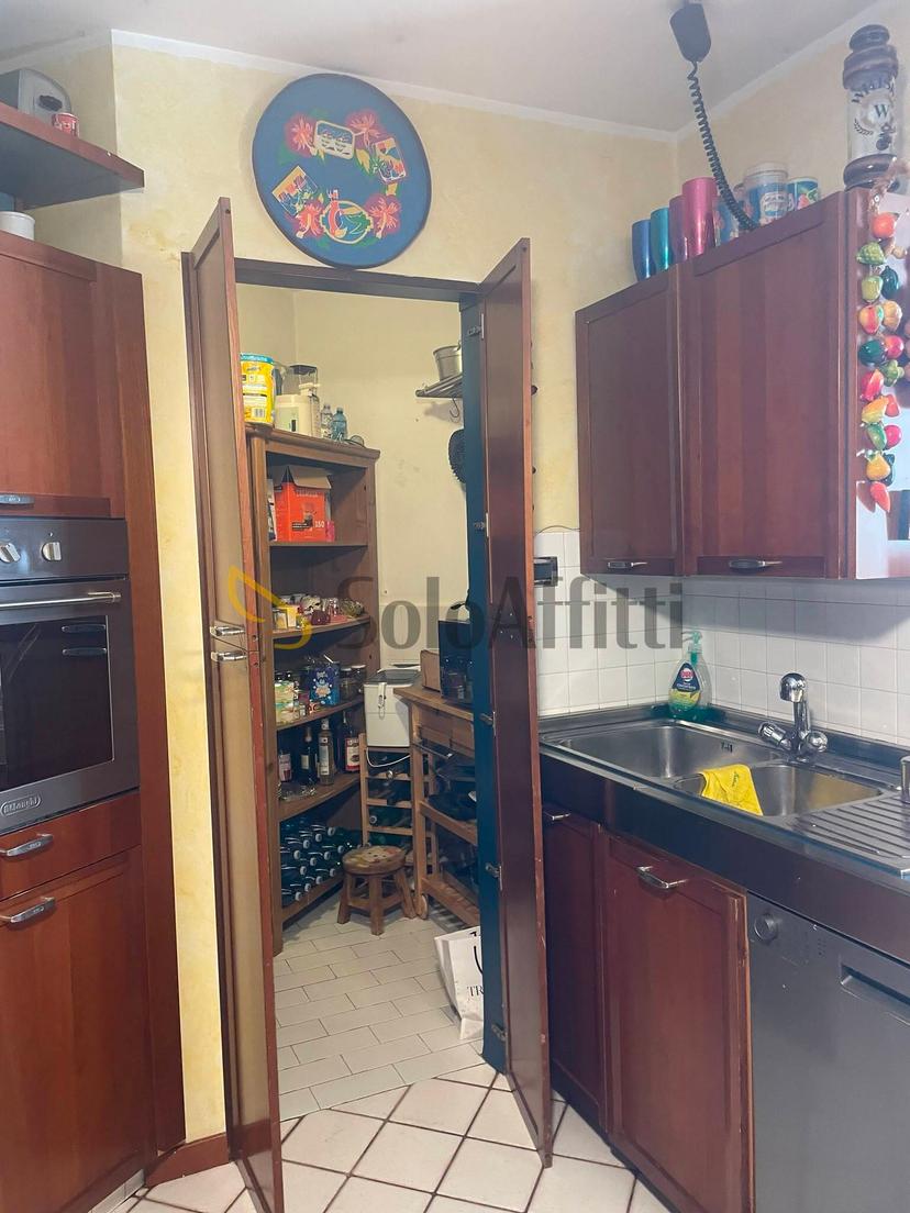 Appartamento in Via Sbarre Superiore Diramazione Lombardo, Reggio di Calabria — foto 3 di 5