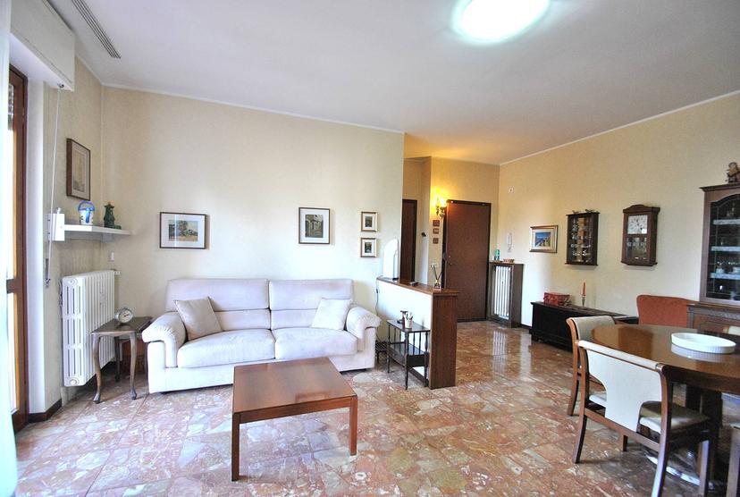 Trilocale in Via Fratelli Cervi 1, Vimercate — foto 3 di 5