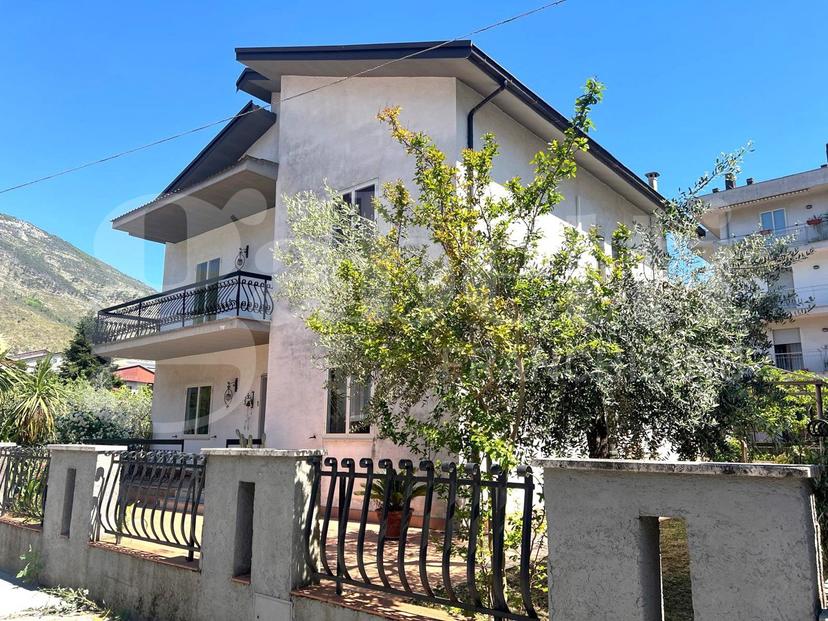 Villa in Via Alessandro Manzoni 1, Venafro — foto 3 di 5