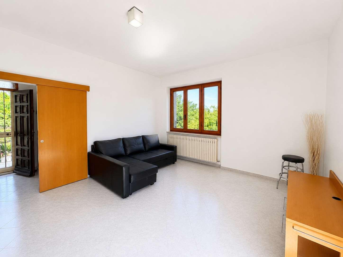 Porzione di villa in Frazione Sappanico 58/M, Ancona
