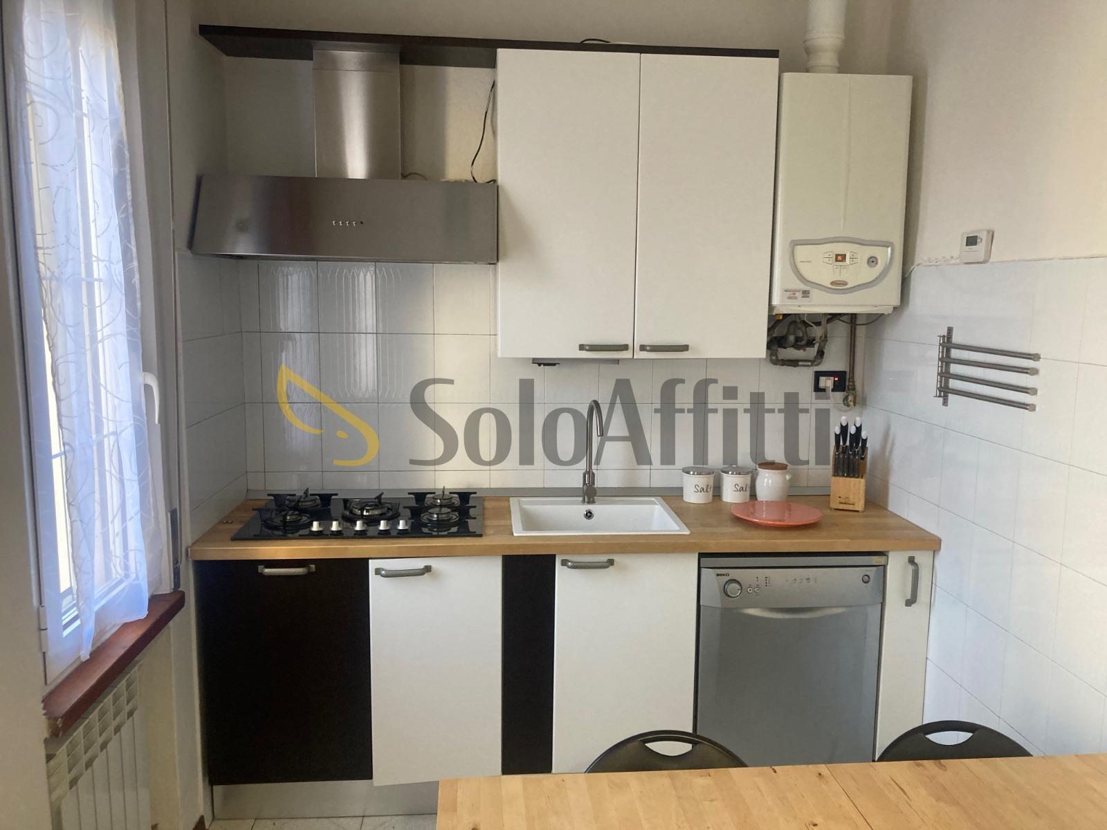 Casa indipendente in Via X Giugno, Piacenza