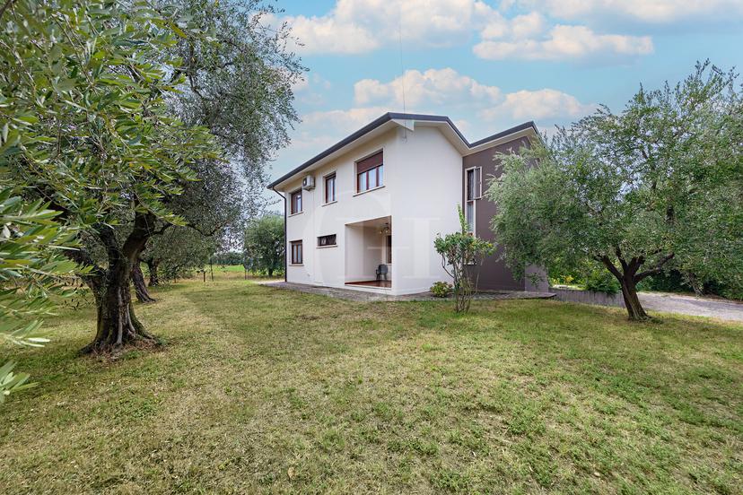 Villa unifamiliare, Lazise — foto 4 di 5