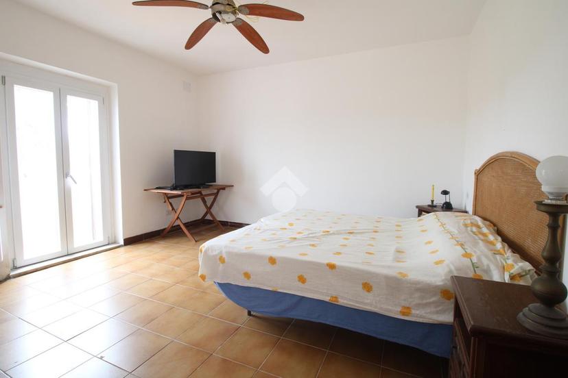 Villa a schiera in Via Dora Baltea 15, Pomezia — foto 2 di 5