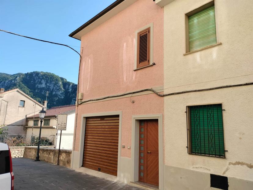 Trilocale in Via dell'Immacolata, Laurino — foto 3 di 5
