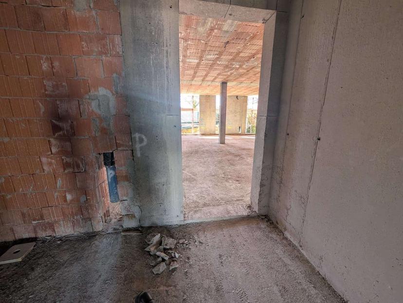 Trilocale in Via Lodovica 16, Vimercate