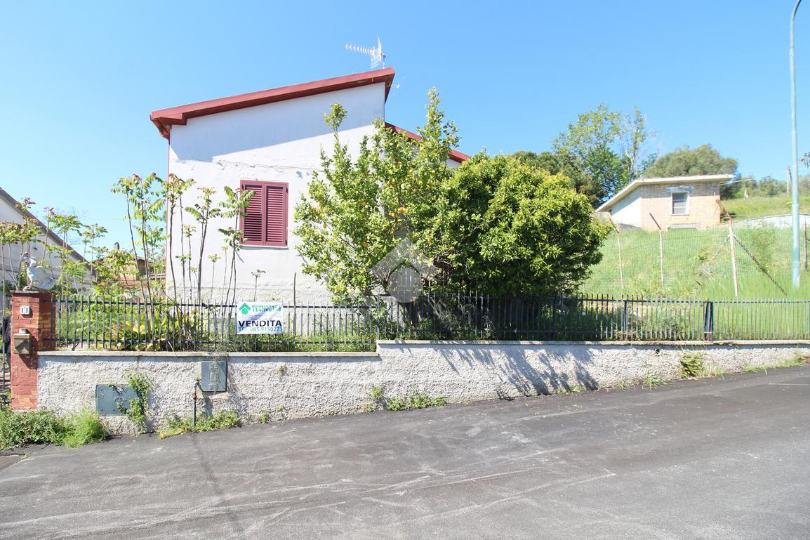 Rustico in Via Sangro 11, Roseto degli Abruzzi