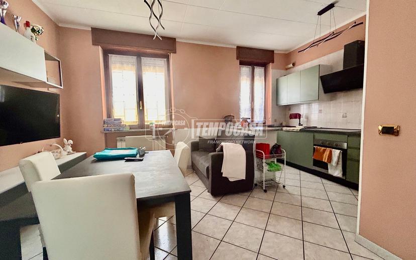 Trilocale in Via Torino 29, Vanzaghello — foto 4 di 5