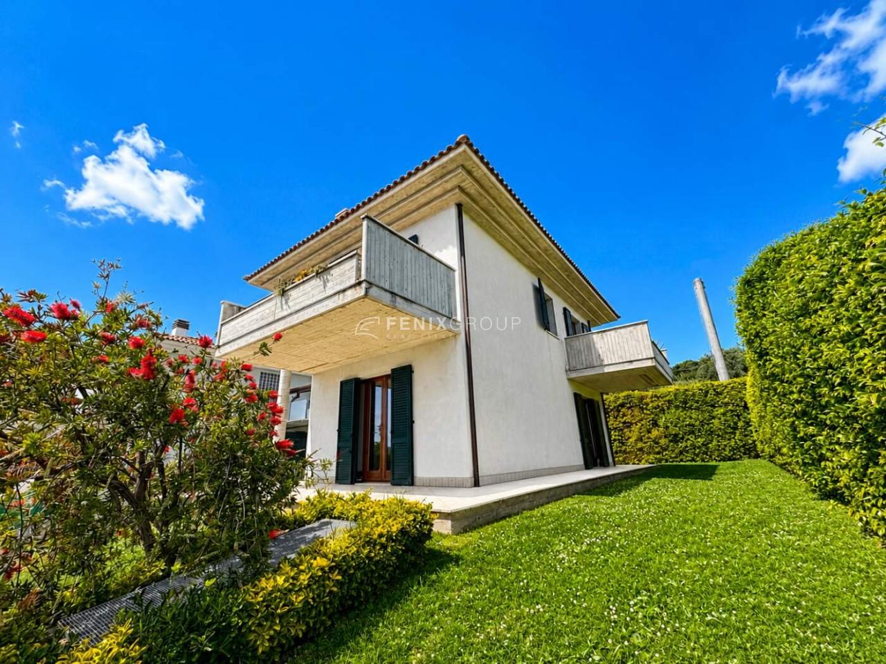 Villa unifamiliare in Via Miramare 2, San Benedetto del Tronto