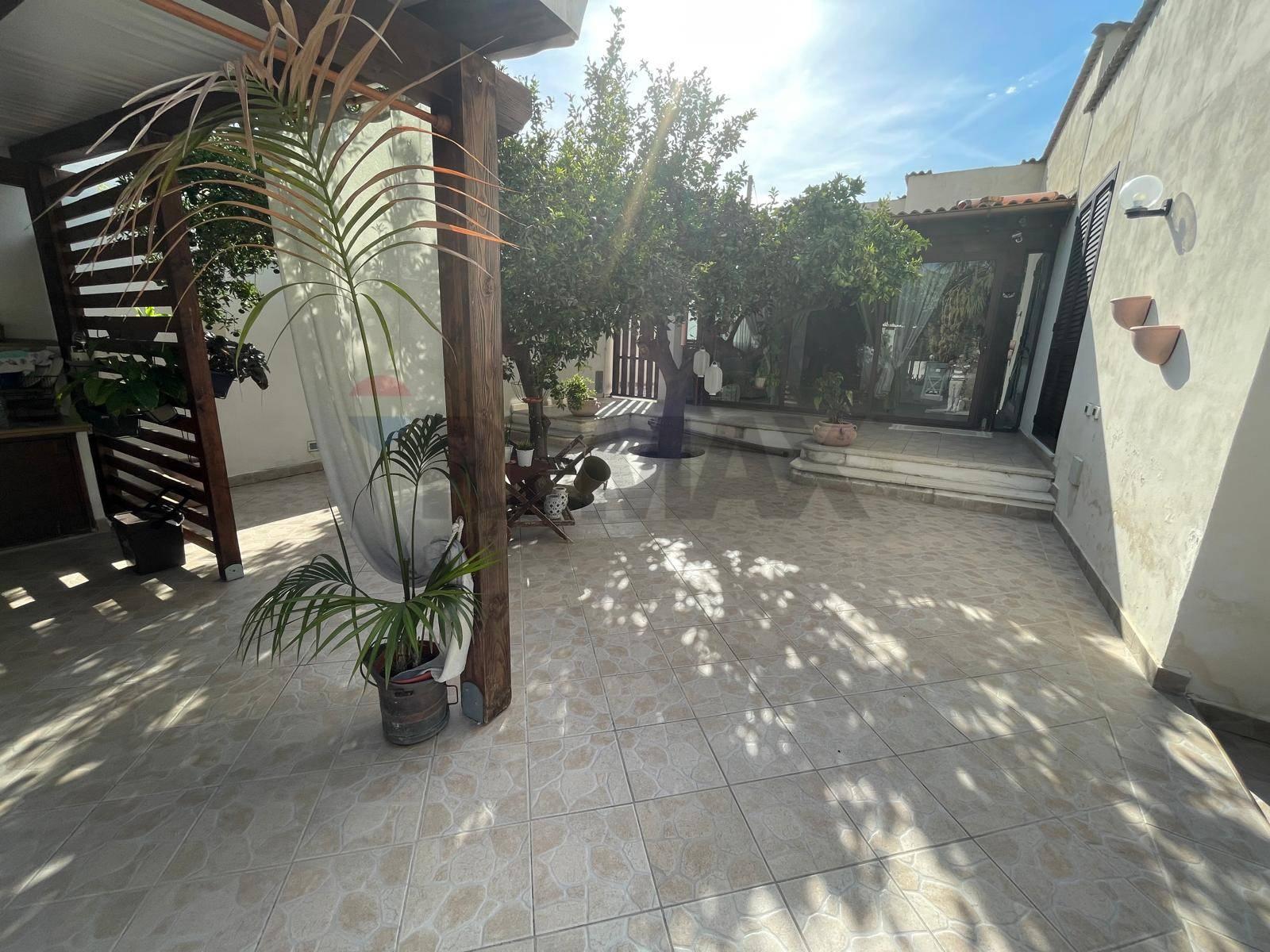 Villa in Via delle Mandorle 29, Valderice