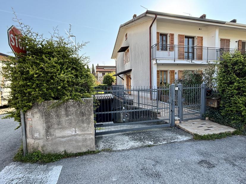 Villa in Piazza Invalidi del Lavoro, 1, Tregnago — foto 5 di 5