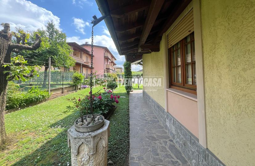 Villa a schiera in Via XXV Aprile 31, Capriolo — foto 4 di 5