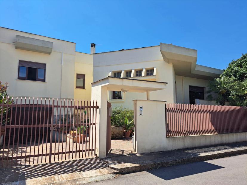Villa in Via Tremiti 9, Sava — foto 3 di 5