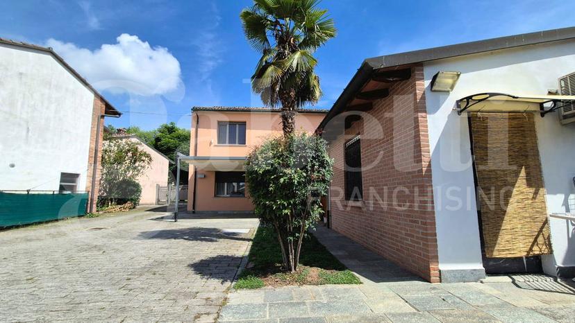 Casa indipendente in  Via Santi 28, Monticelli d'Ongina — foto 5 di 5