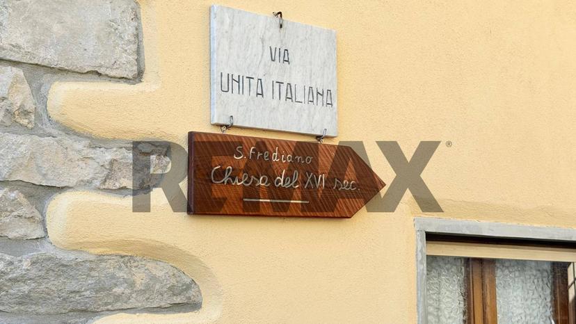 Casa indipendente, Bagni di Lucca