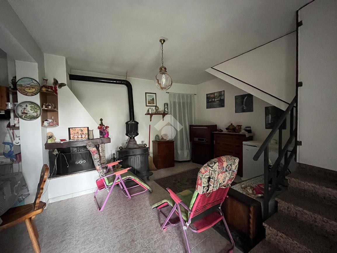 Casa indipendente in Via Cave 357, Bagnolo Piemonte