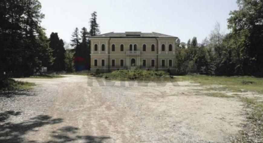 Villa in Viale Adriatico 2, Ferrara