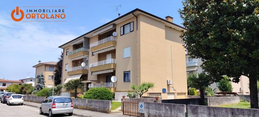 Trilocale in Via Aldo Moro - Pieris 15, San Canzian d'Isonzo — foto 3 di 5