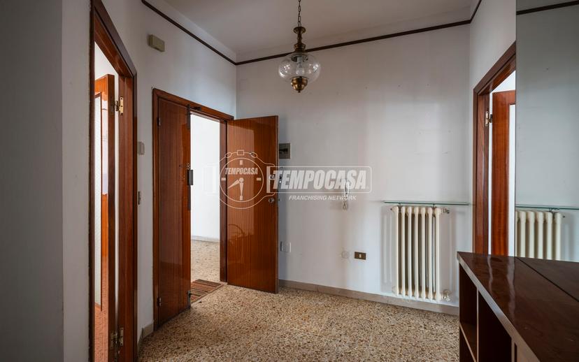 Quadrilocale in Viale Bigioli, San Severino Marche — foto 2 di 5