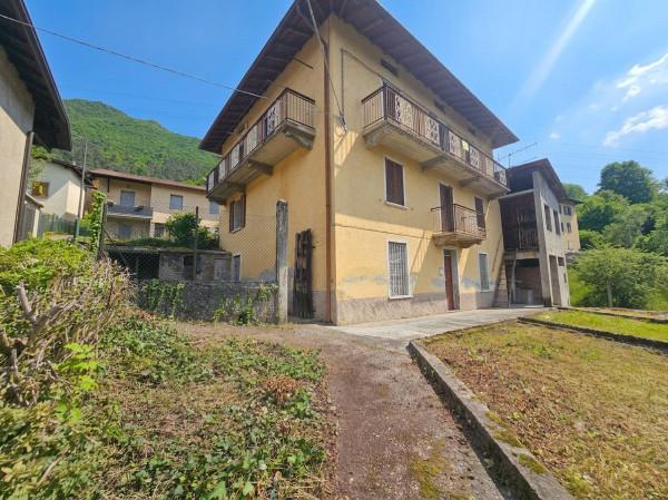 Villa plurifamiliare in Via Giovanni Busi Cariani 6, San Giovanni Bianco — foto 2 di 5