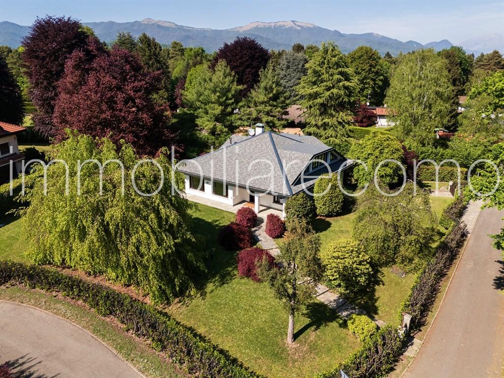 Villa, Montorfano