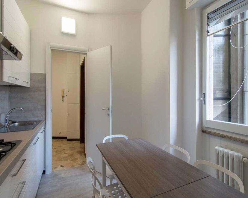 Stanza/Camera in Via Francesco Reina 14, Milano