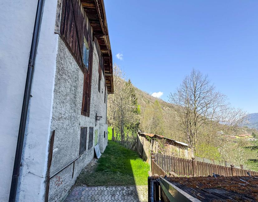Baita in Località Rovina, Commezzadura — foto 3 di 5