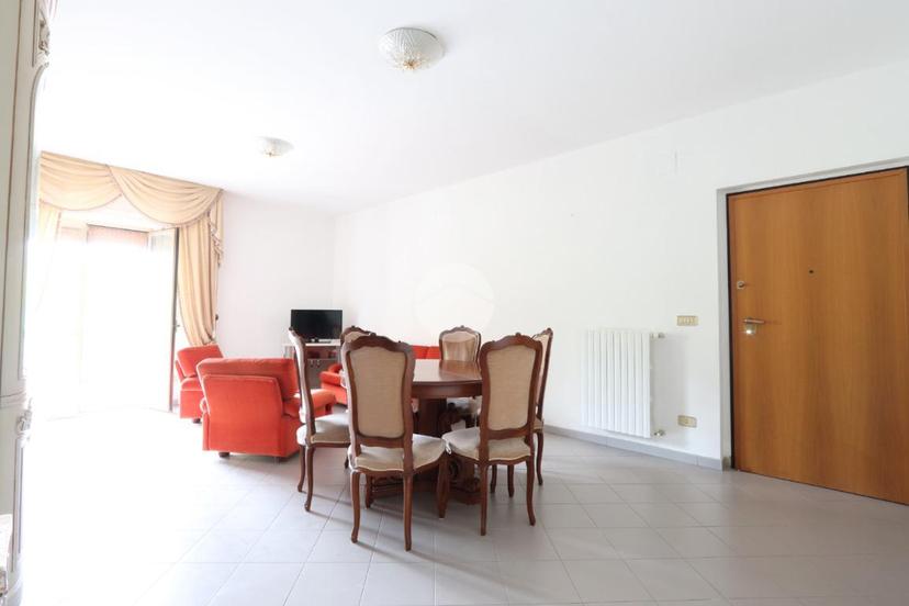 Casa indipendente in Str. Vicinale Isidoro 8, Pescara — foto 2 di 5