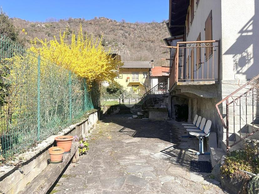 Casa indipendente in Via Torino 7, Mattie — foto 2 di 5