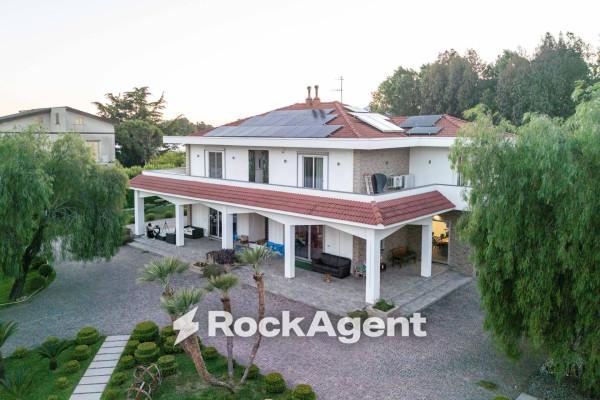 Villa bifamiliare in Via Mare Mediterraneo 44, Pontecagnano Faiano — foto 4 di 5