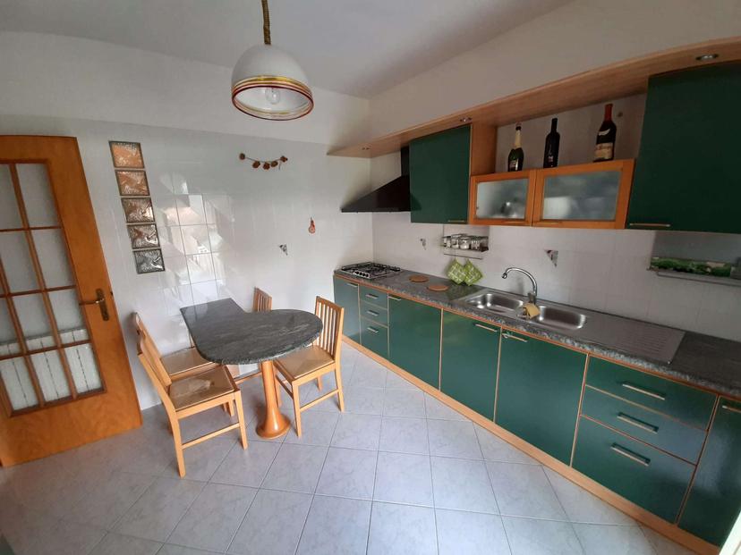 Trilocale in Via Palazzo, Formia