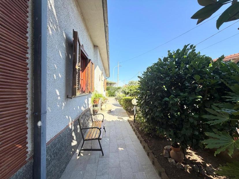 Villa in Via Benito Aloisi 20, Cosenza — foto 3 di 5