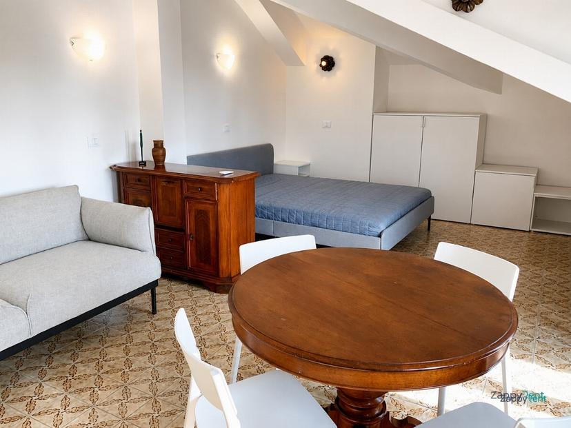 Monolocale in Via Cenisio, 45, Milano