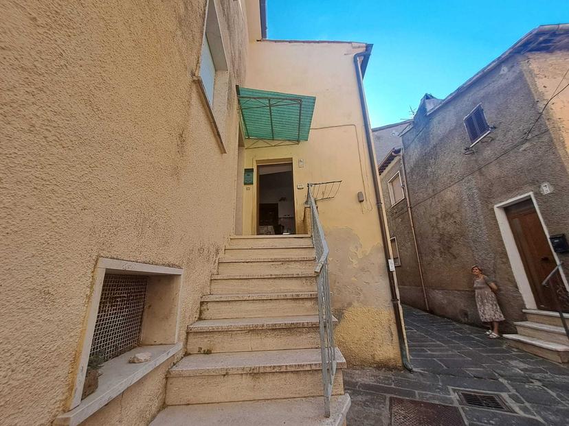 Villa a schiera in Via Umberto Primo, Alviano