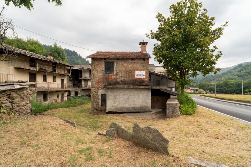 Porzione di casa in Via Paesana 48, Barge — foto 3 di 5