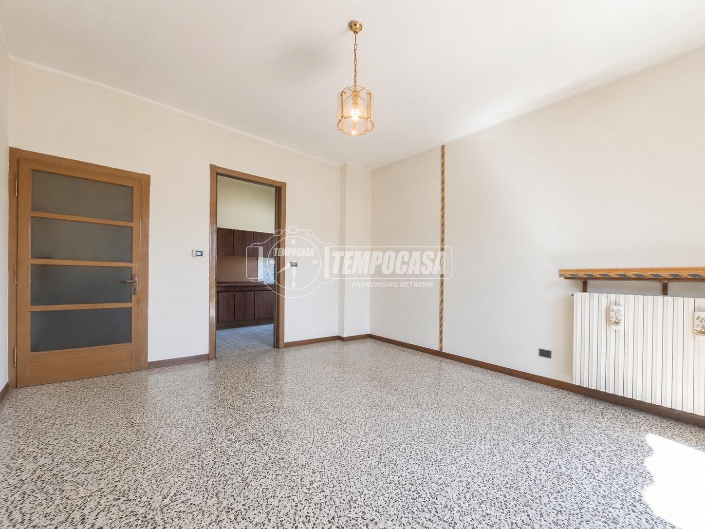 Quadrilocale in Via Puccini, Peschiera del Garda