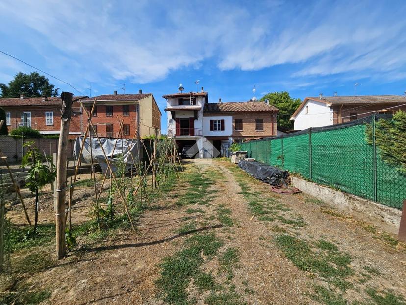Casa indipendente in Via Borgo Giardino 16, Castelnuovo Belbo — foto 5 di 5