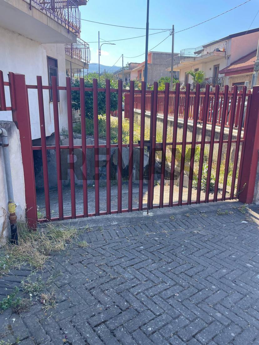 Trilocale in Via Feudogrande 141, Fiumefreddo di Sicilia — foto 2 di 5
