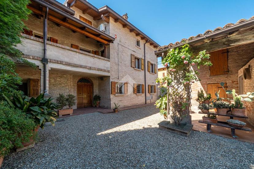 Villa in Via I. Newton 92, Reggio nell'Emilia — foto 3 di 5