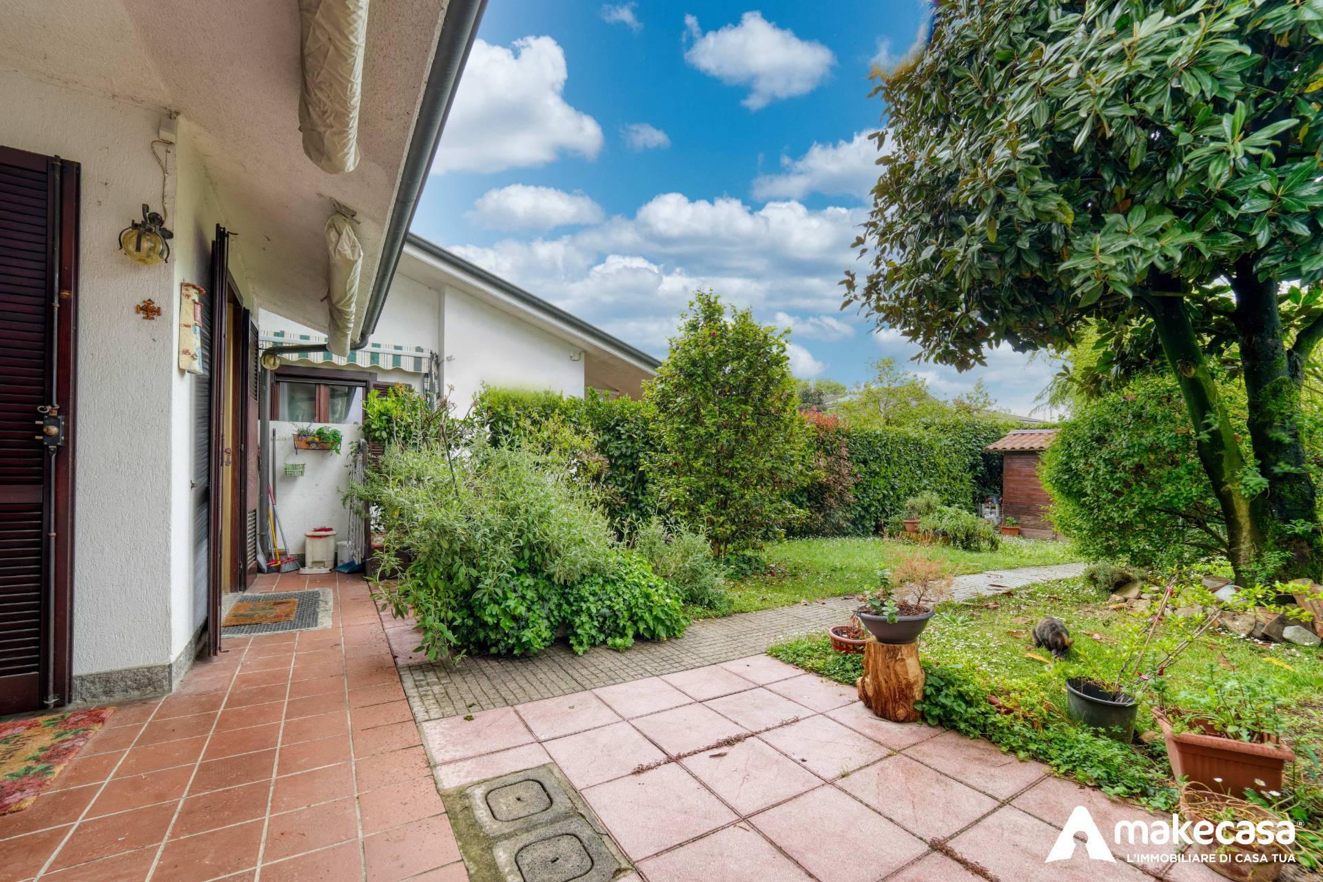 Villa a schiera in Via della Pace 13, Casalmaiocco