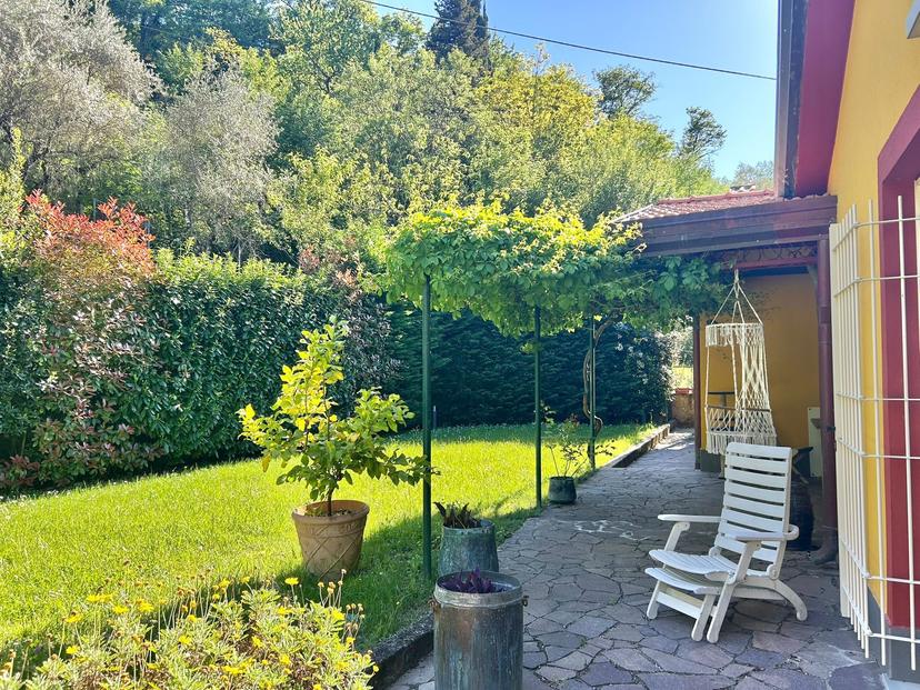Villa a schiera, Sarzana