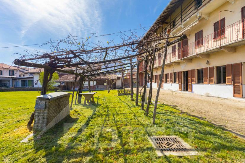 Casa indipendente in Via Cavour 43, Bellinzago Novarese — foto 4 di 5