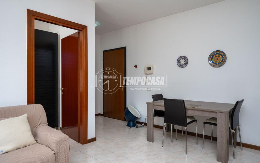 Trilocale in Largo Marco Biagi 13, Reggio nell'Emilia — foto 3 di 5