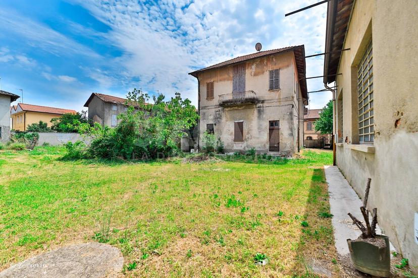 Appartamento in Via Ponti 10, Bernareggio